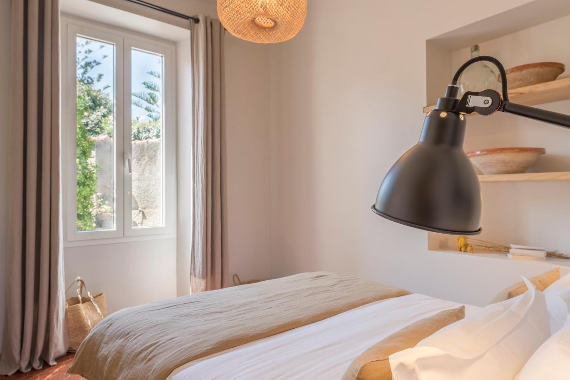 Boutique Hotel Chateau Rouher Propriano  Bagian luar foto