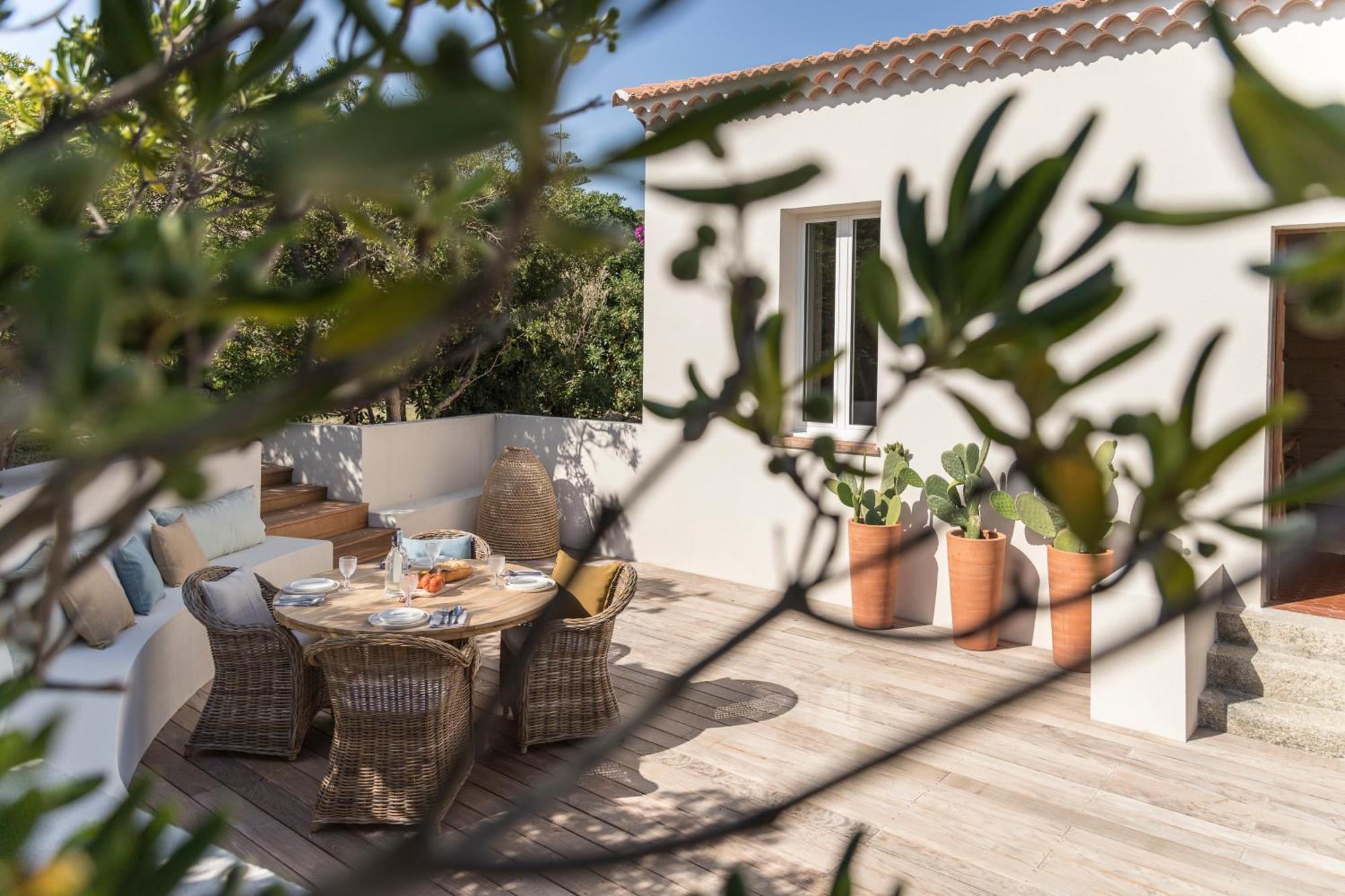 Boutique Hotel Chateau Rouher Propriano  Bagian luar foto