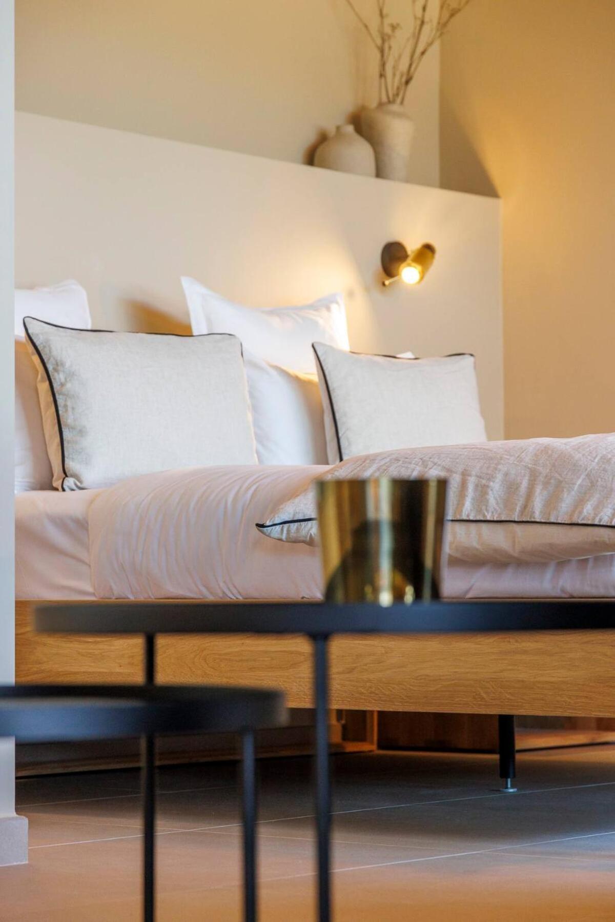 Boutique Hotel Chateau Rouher Propriano  Bagian luar foto